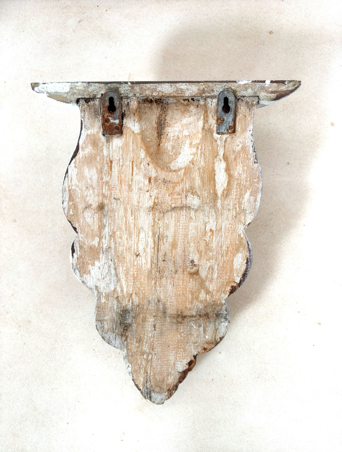 Wall shelf "Rocaille"