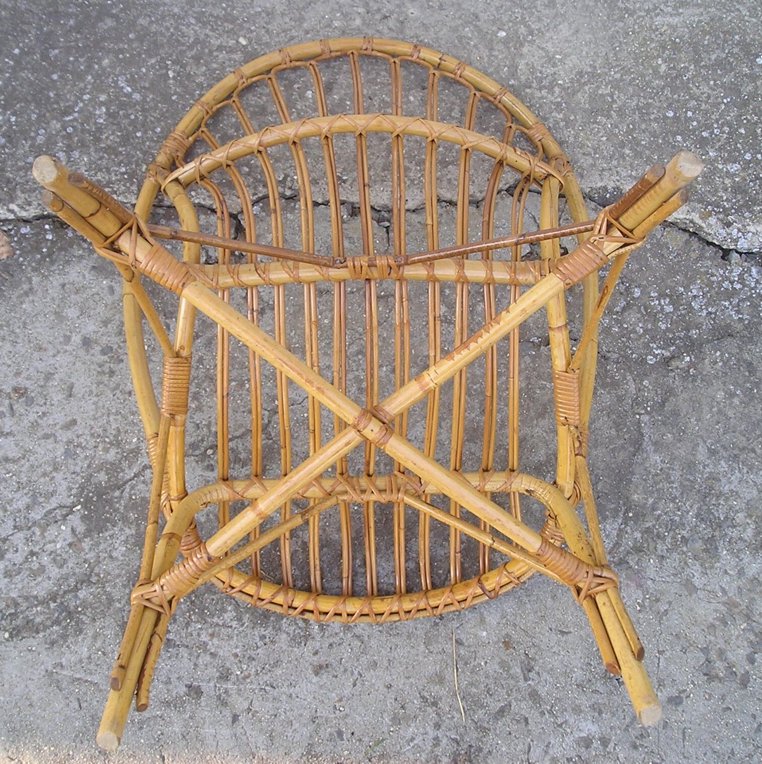 1970 wicker shell armchair