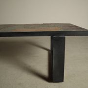 Table basse postmoderne par Pia Manu, Belgique