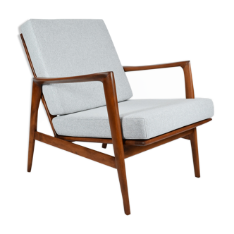Scandinavian armchair, vintage, fully renovated, icon of 1960s, light grey fabric