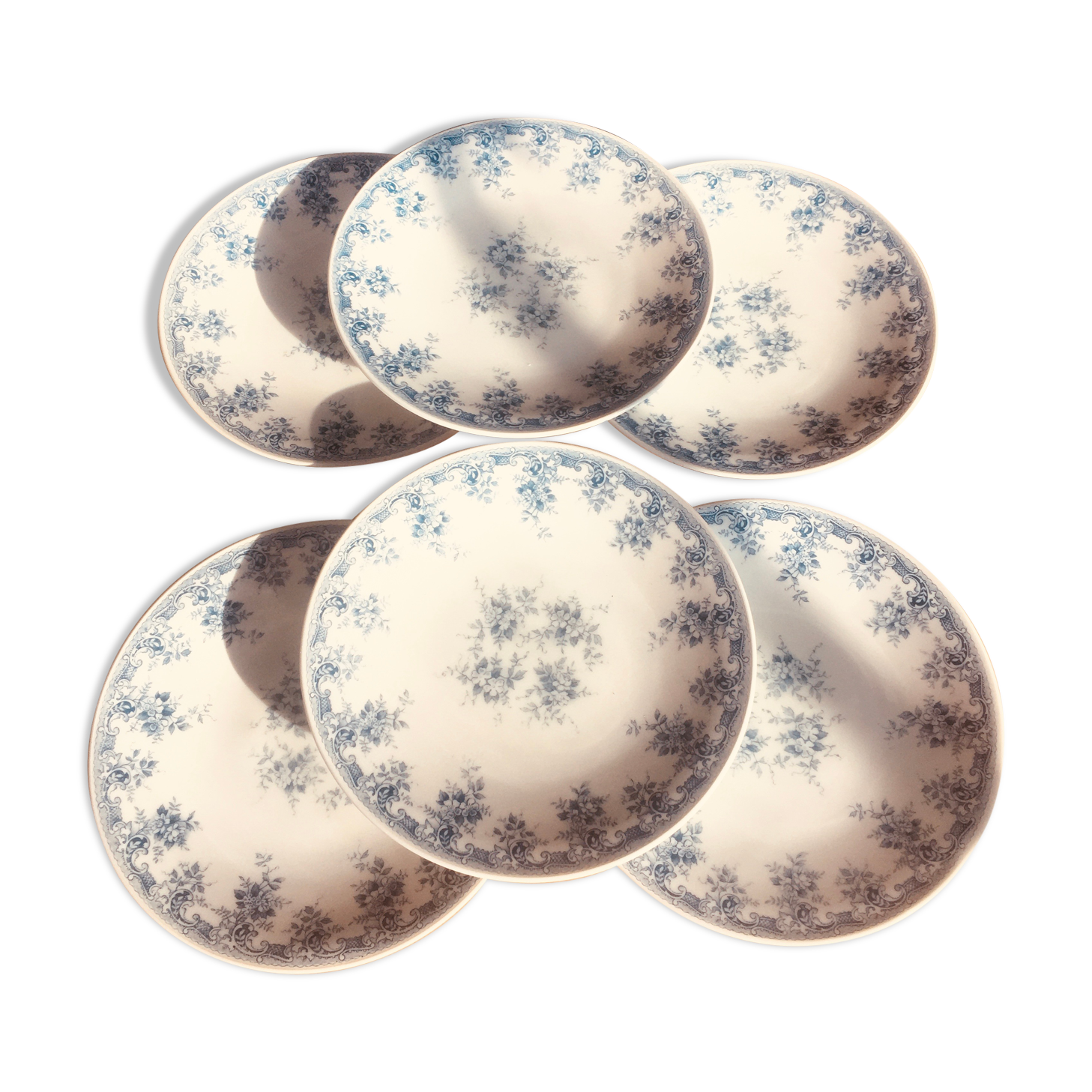 Porcelain plates