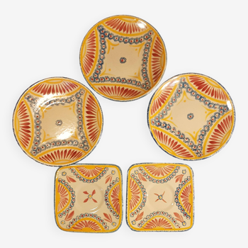 5 Henriot Quimper saucers or plates