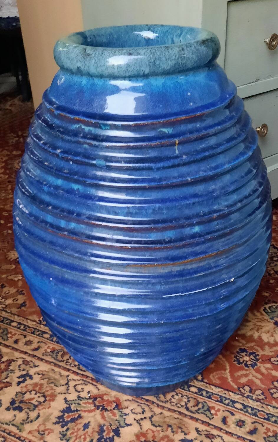 Glazed ceramic pot