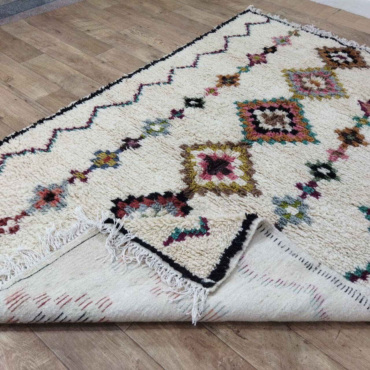 Handmade wool Berber rug 258x164 cm
