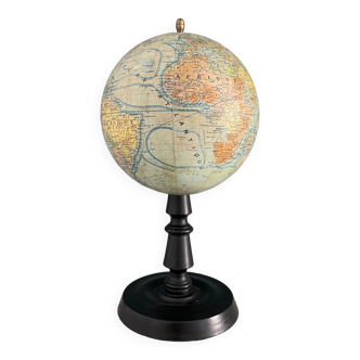 Terrestrial globe world map geographer Forest XIXth