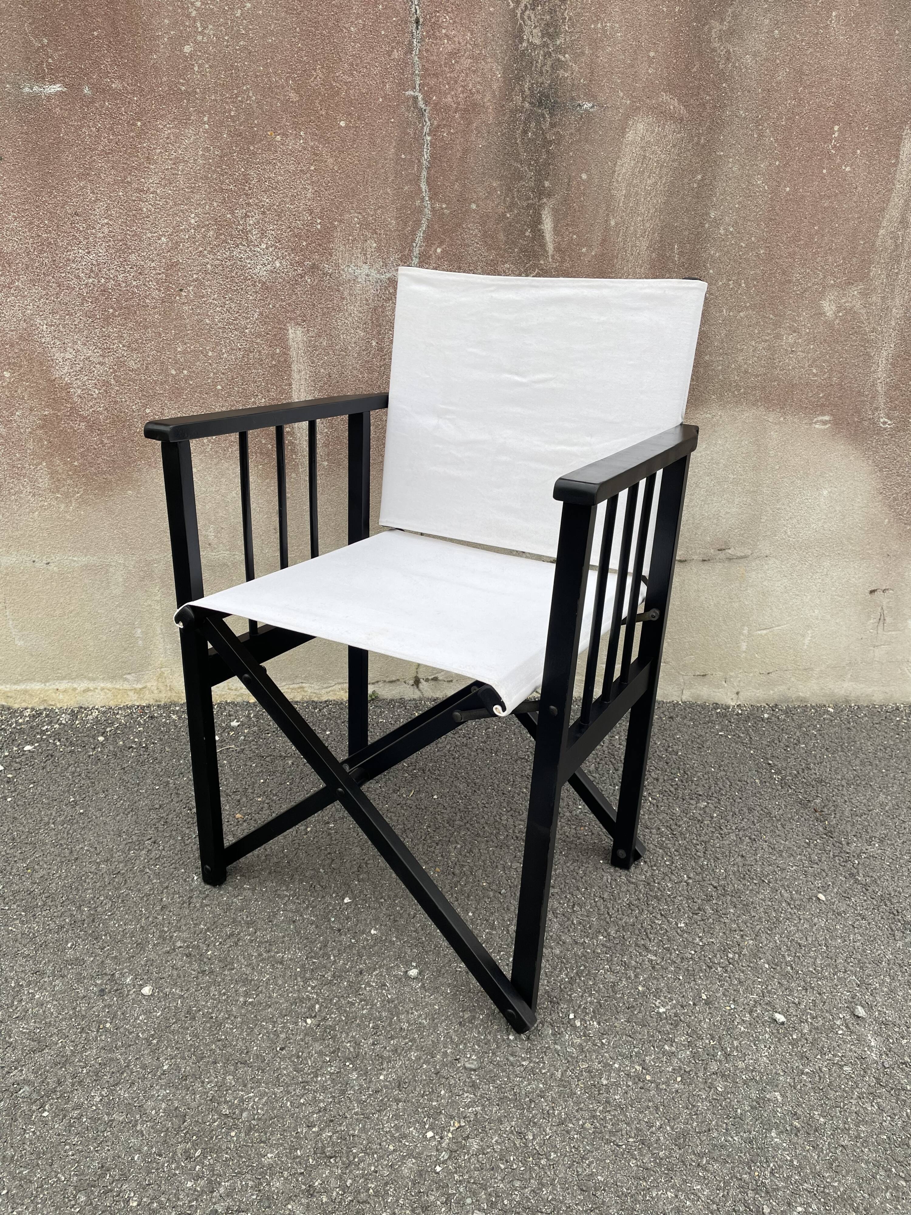 Foldable Steward's chair in wood painted black