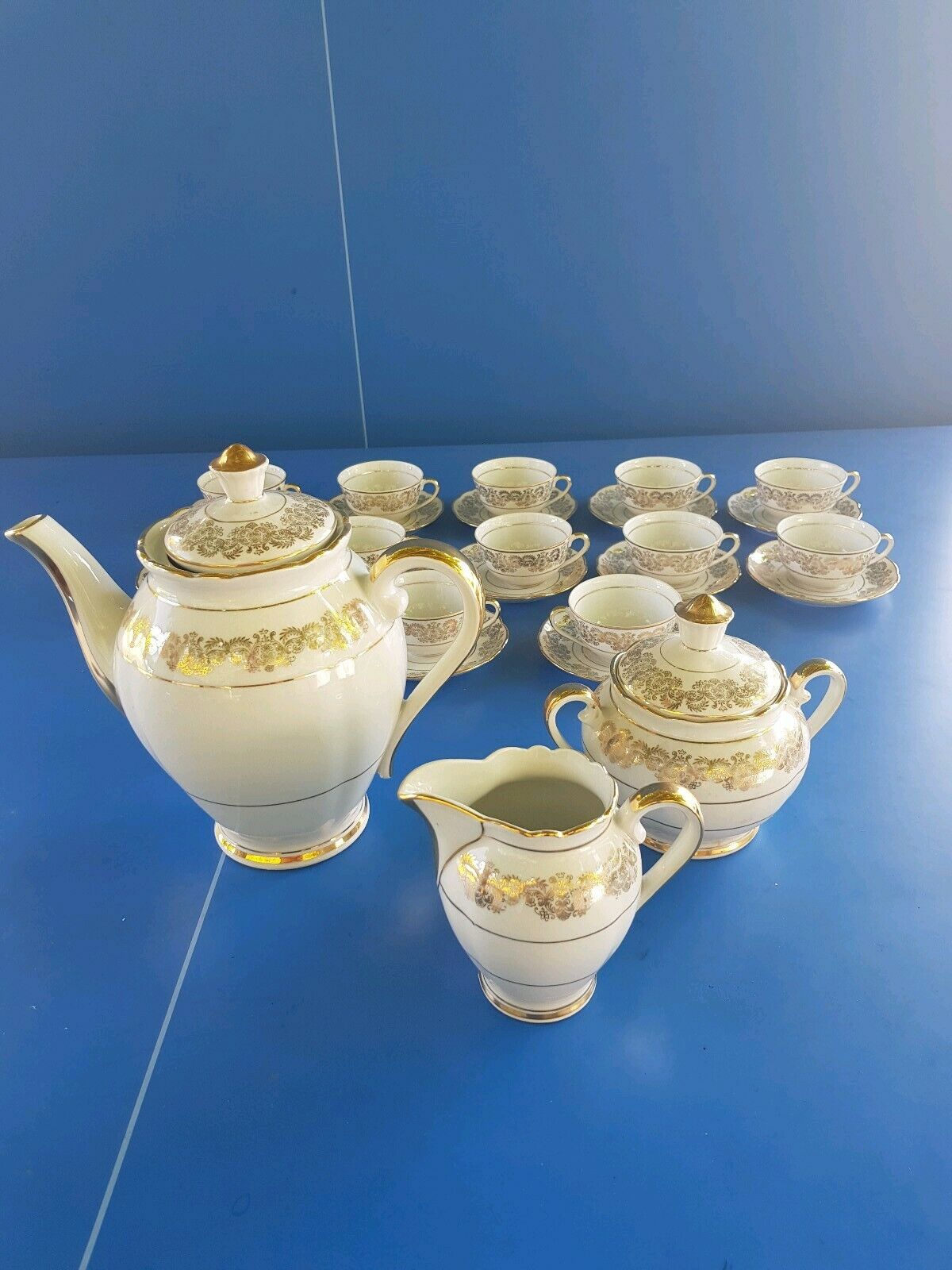 F.D Chauvigny porcelain coffee service complete gold frieze décor