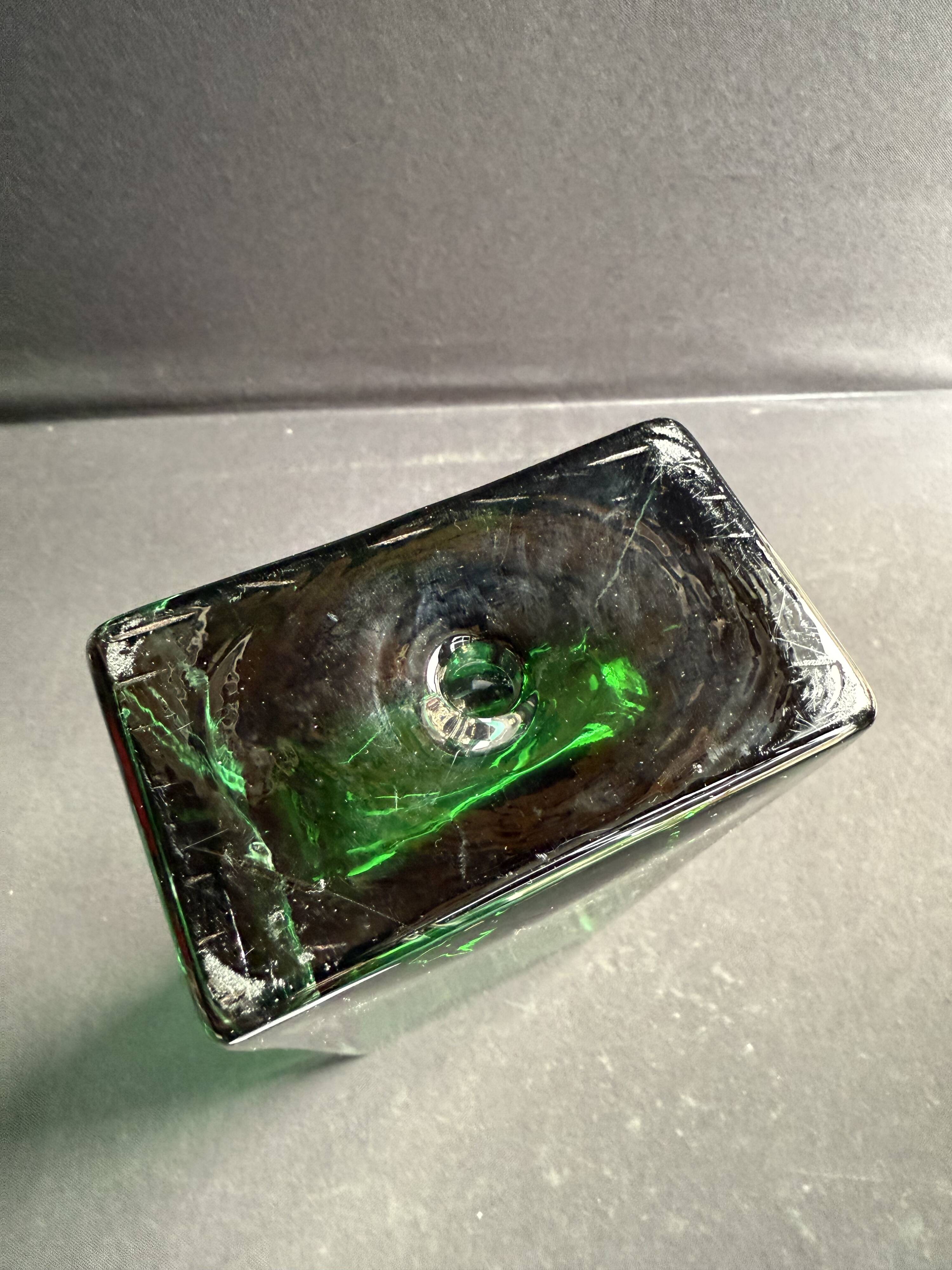 Rectangular vase in green sommerso glass