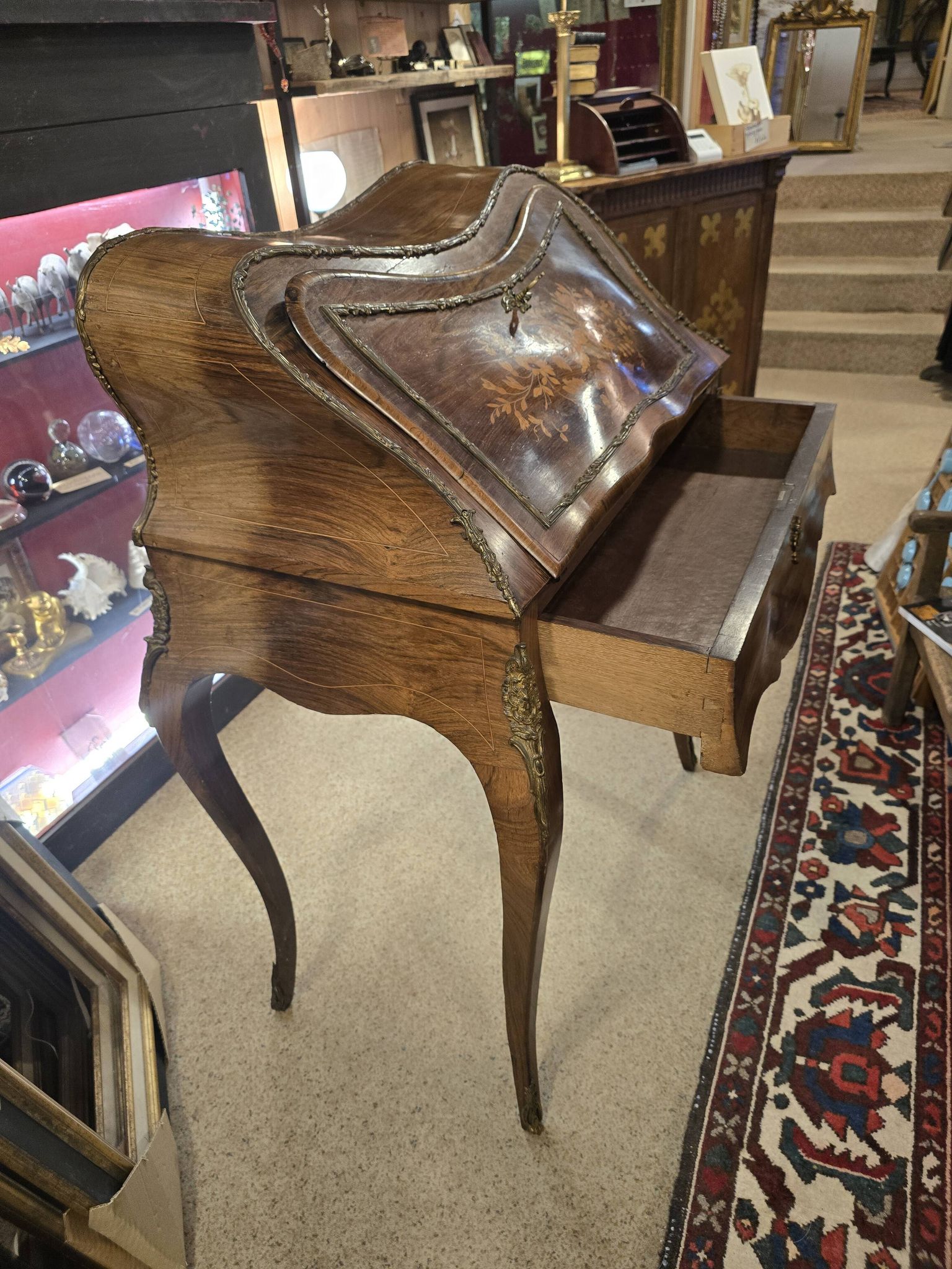 Bureau de Dame