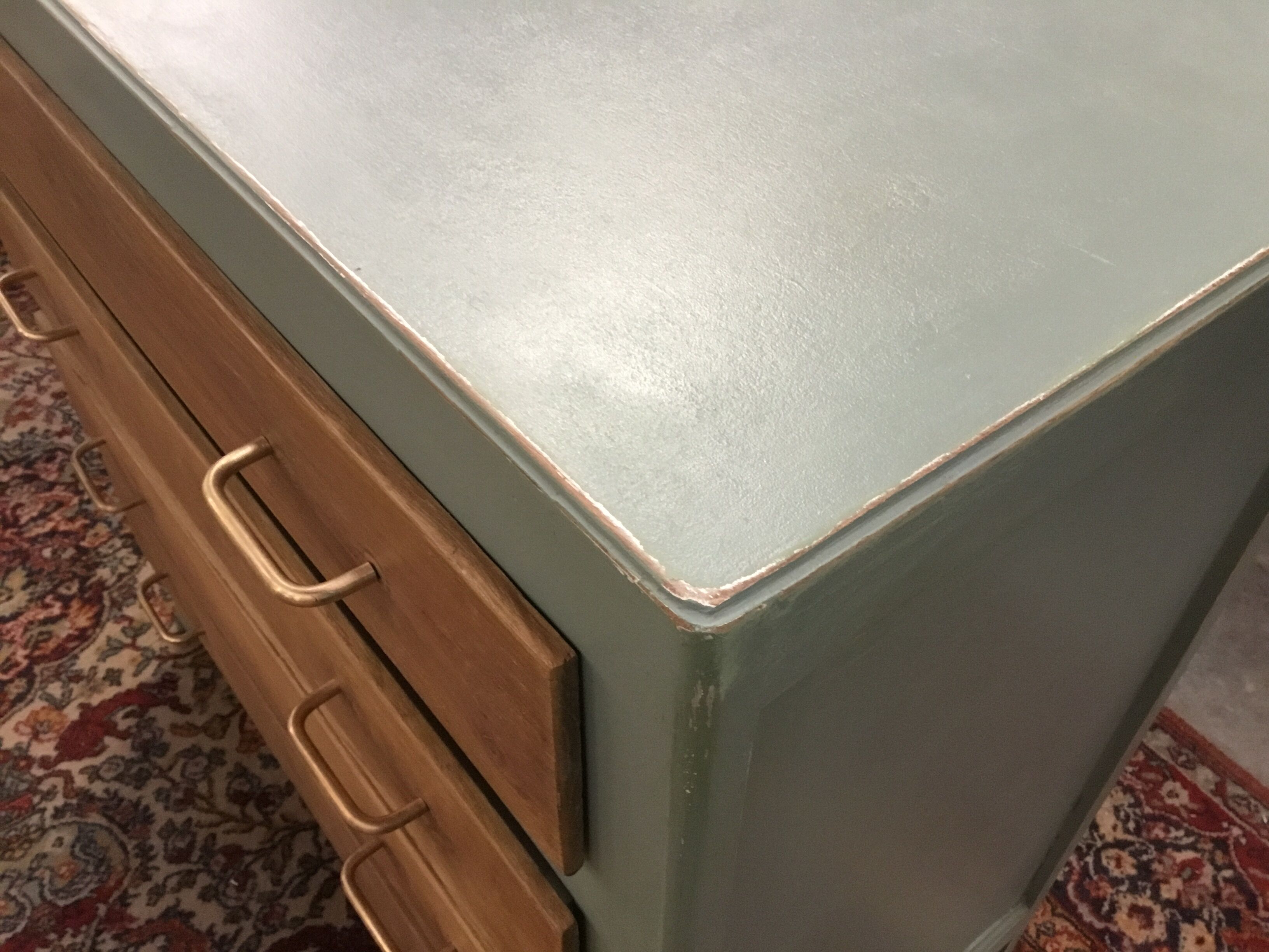 Scandinavian chest of drawers