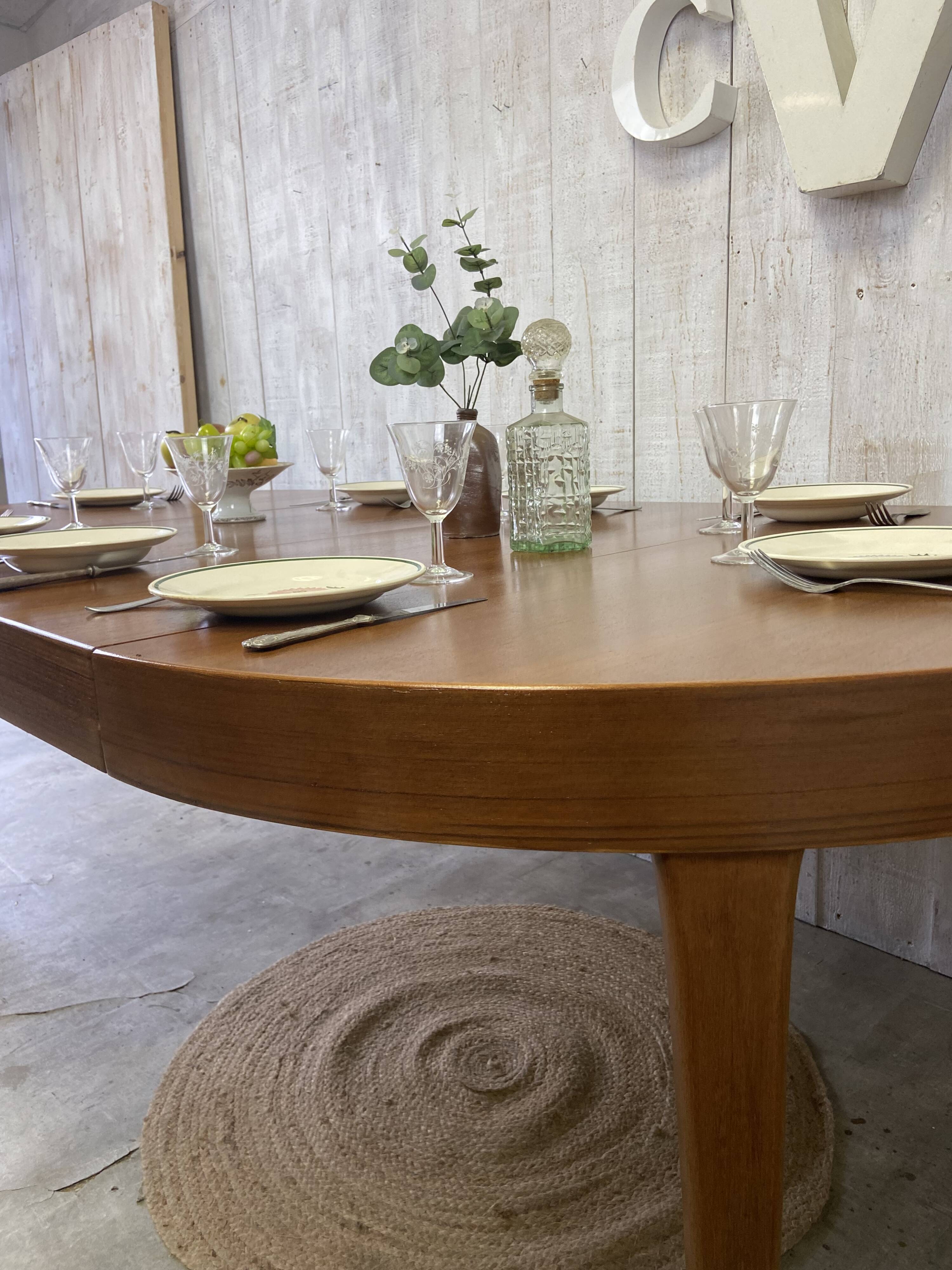 Vintage extendable table