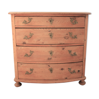 Curved dresser