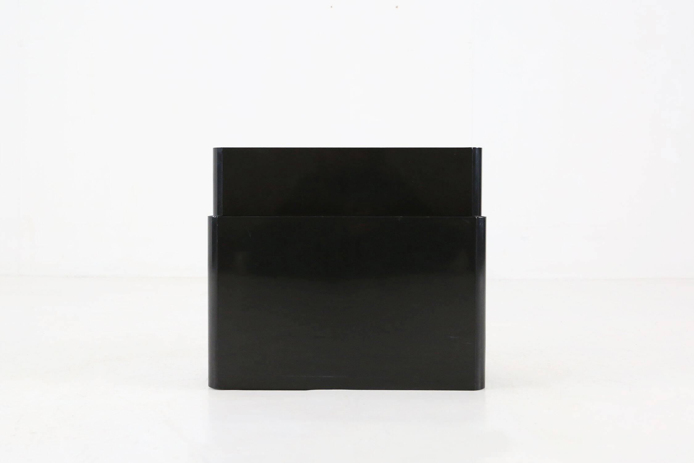 Iconic black magazine rack 4676 by Giotto Stoppino for Kartel, Italy 1970s