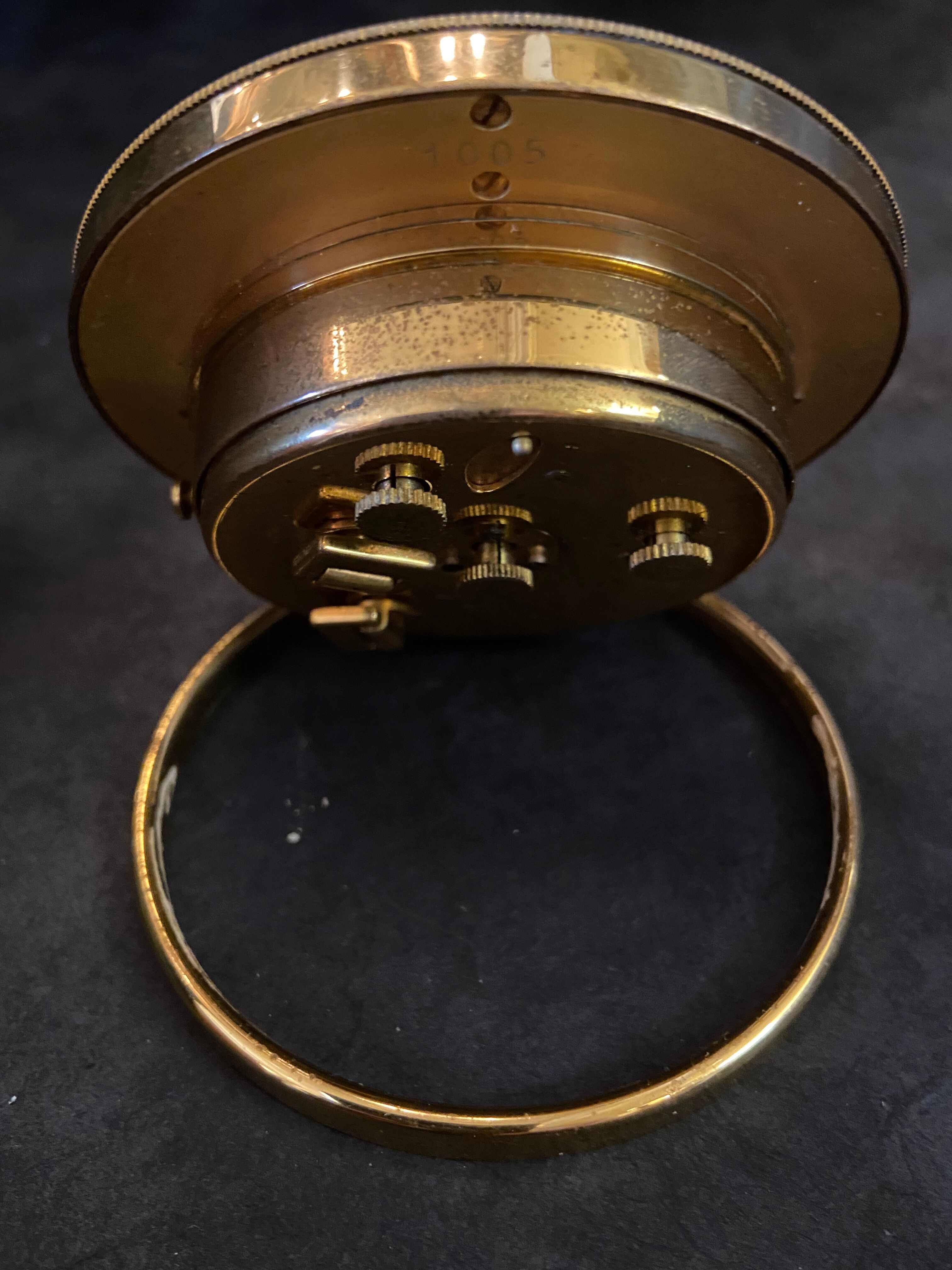 Pendulette Louxor Wordtime Suisse