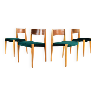 Ensemble de chaises modernes scandinaves du milieu du siècle à la manière de Cadovius Pia Chair 60s.
