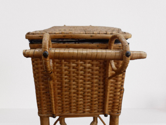 Bedside table tavailleuse wicker vintage
