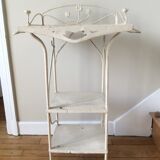 Iron apparatus table