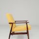 Fauteuil vintage pastel jaune velours côtelé et repose - pieds