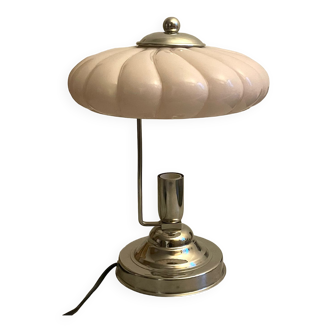 Opaline lamp