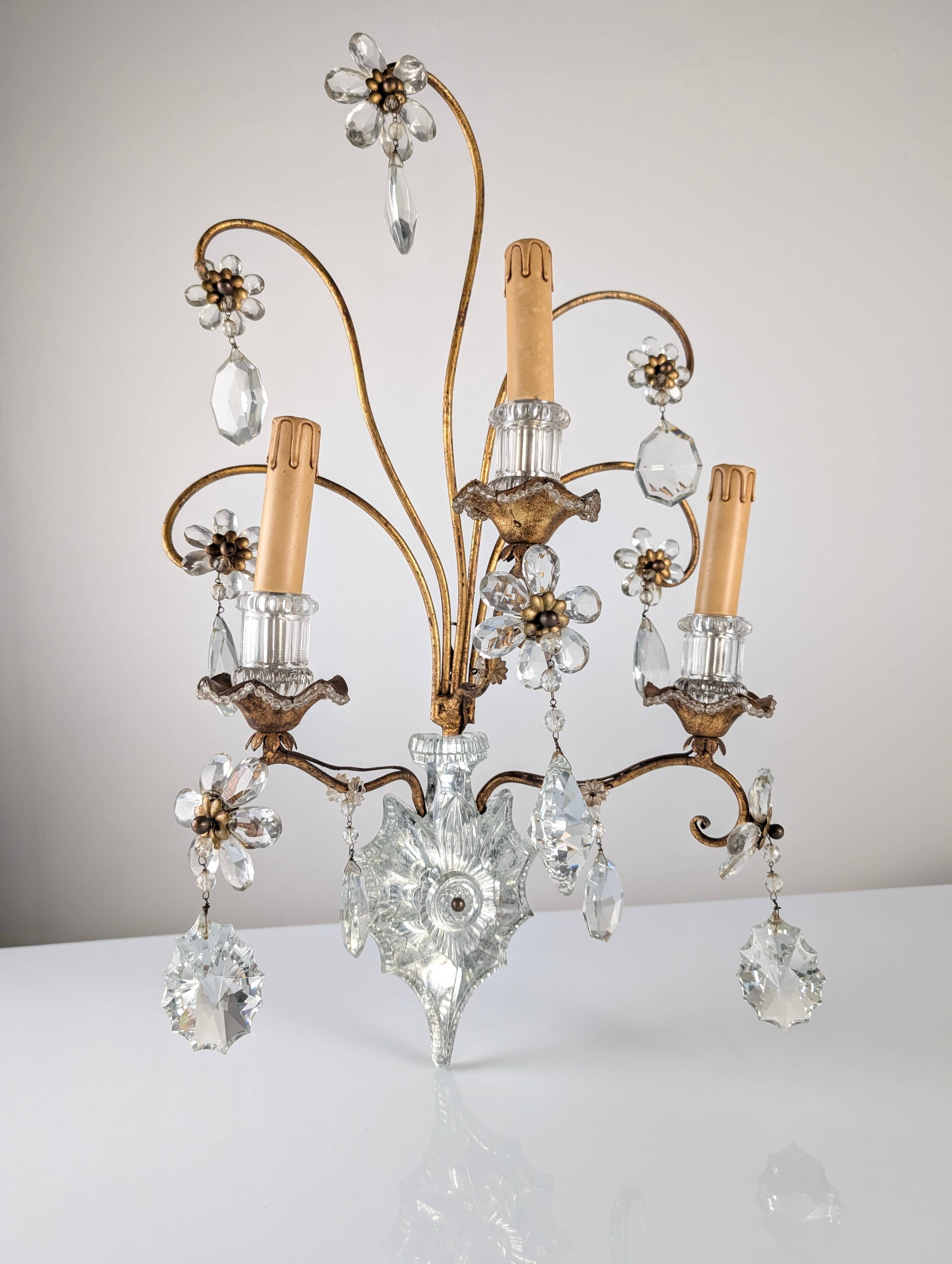 Large Italian Wall Sconce in Cut Crystal