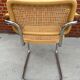 Chaise Cesca modèle Marcel Breuer avec accoudoirs B64