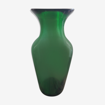 Vase en verre soufflé, vert bouteille