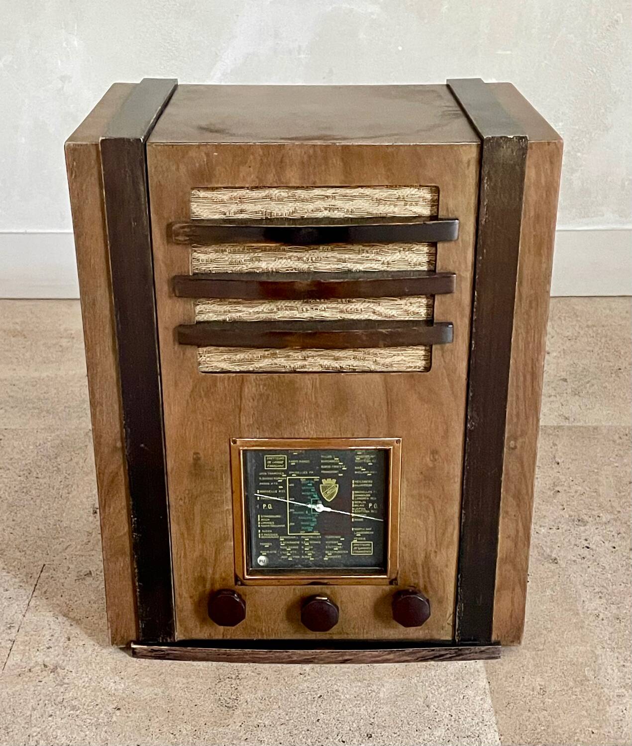 Radio Clariville C 5 (Super 5 lamps) old wooden. Year 1936