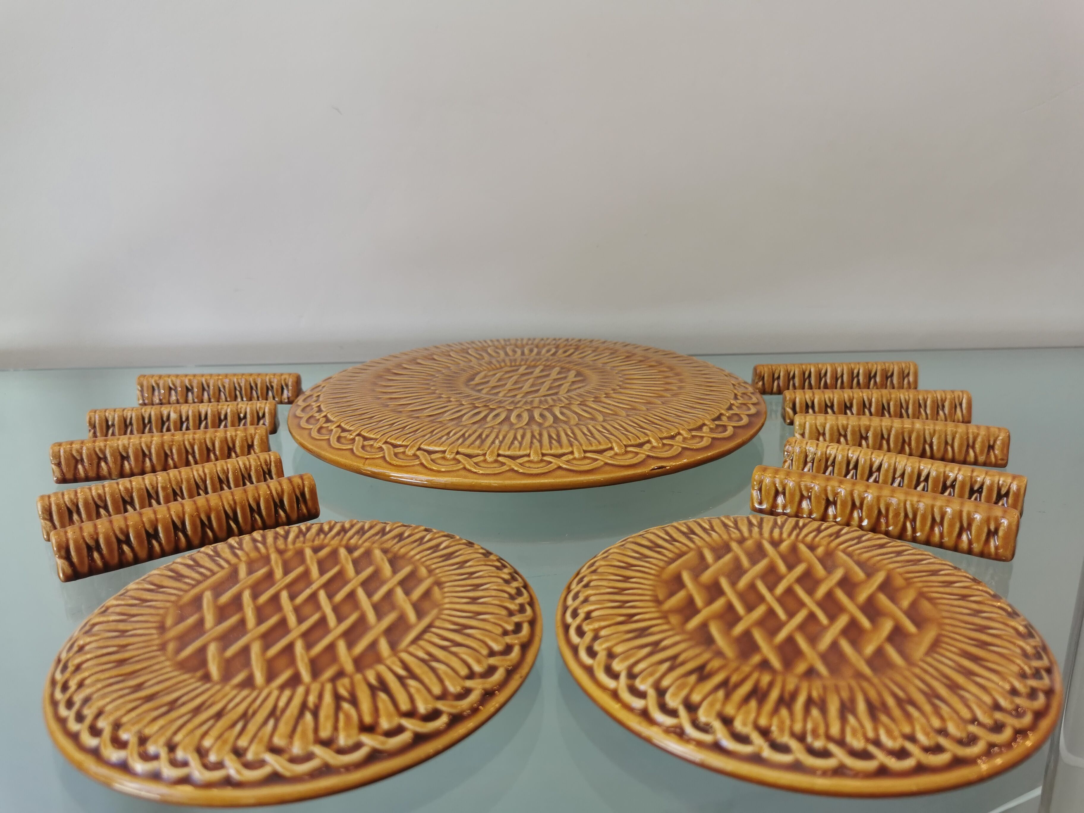 Vintage service of the faience factory of Gien, France 70s