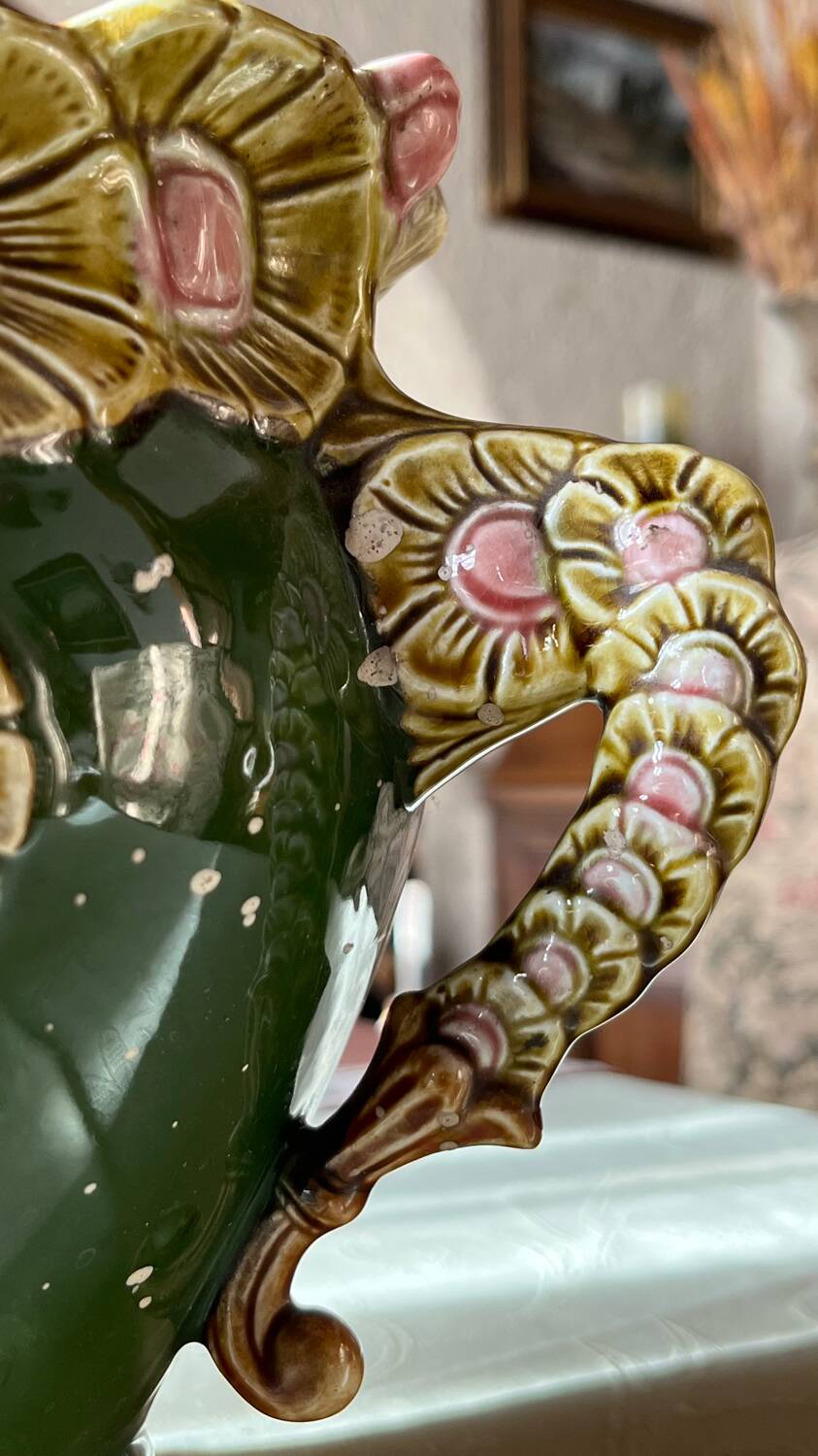 Honnaing art nouveau slip vase