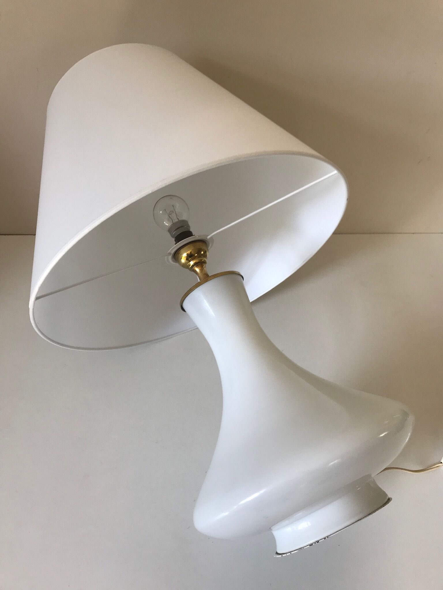Opaline and brass opaline lamp 70