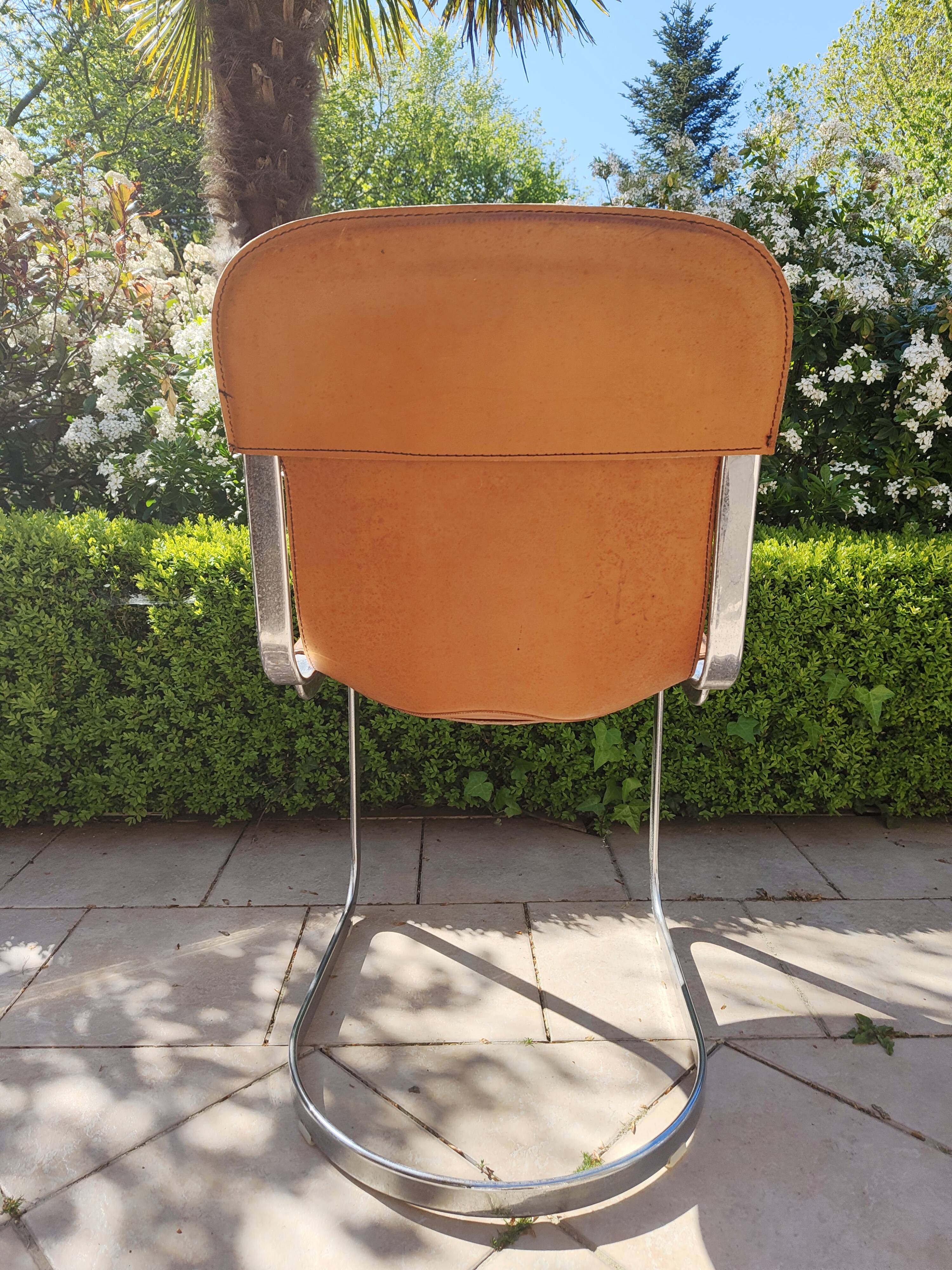 Lot de chaises cuir Ligne Roset Année 1976