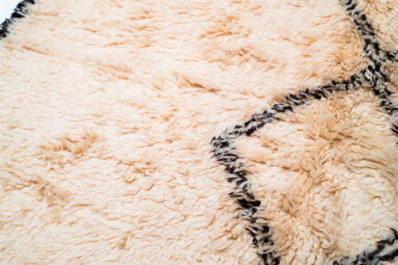 Berber carpet 131 x 230 cm