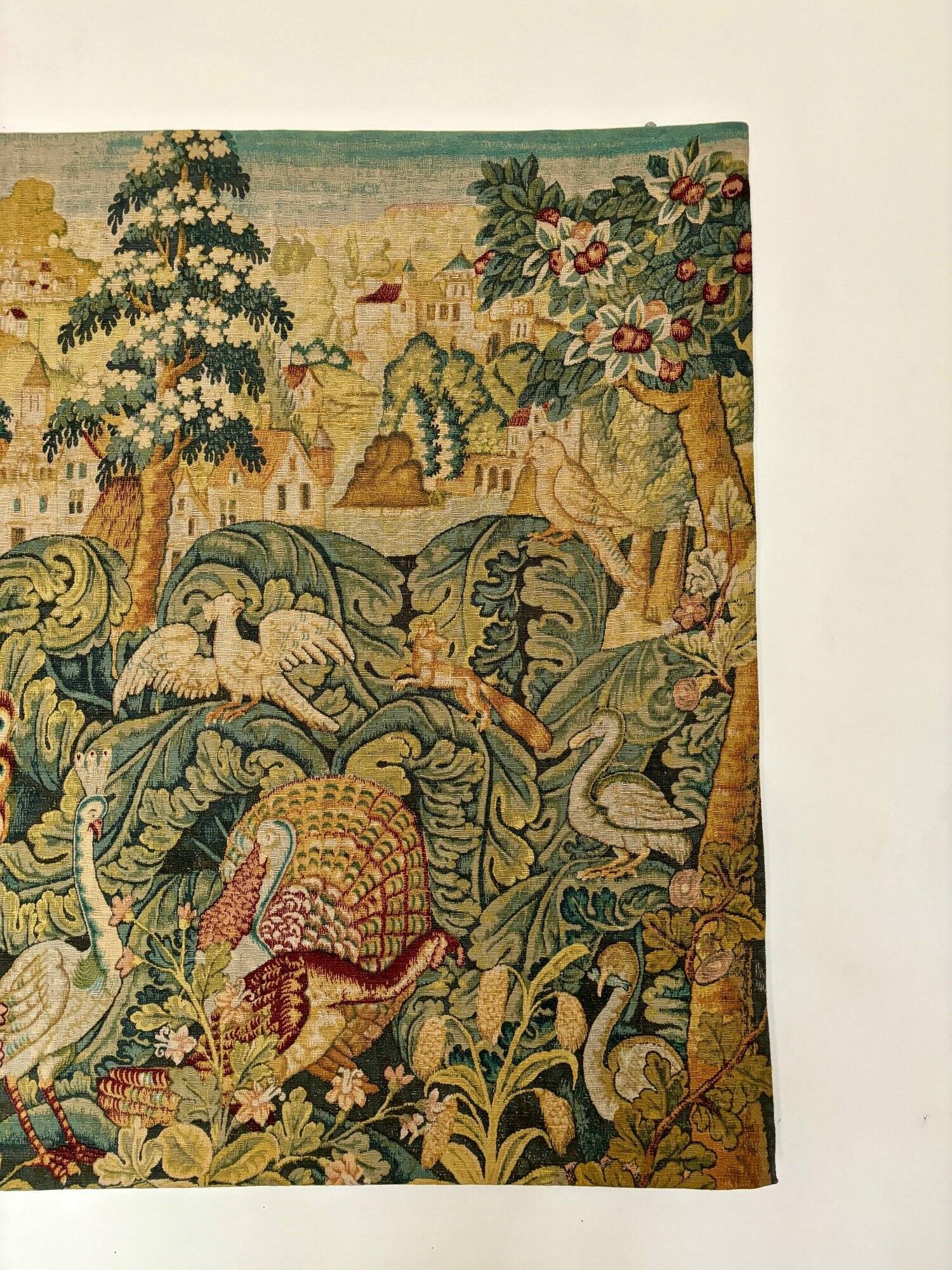 Aubusson tapestry from the Robert Four factory in wool and linen after "The Bestiary"