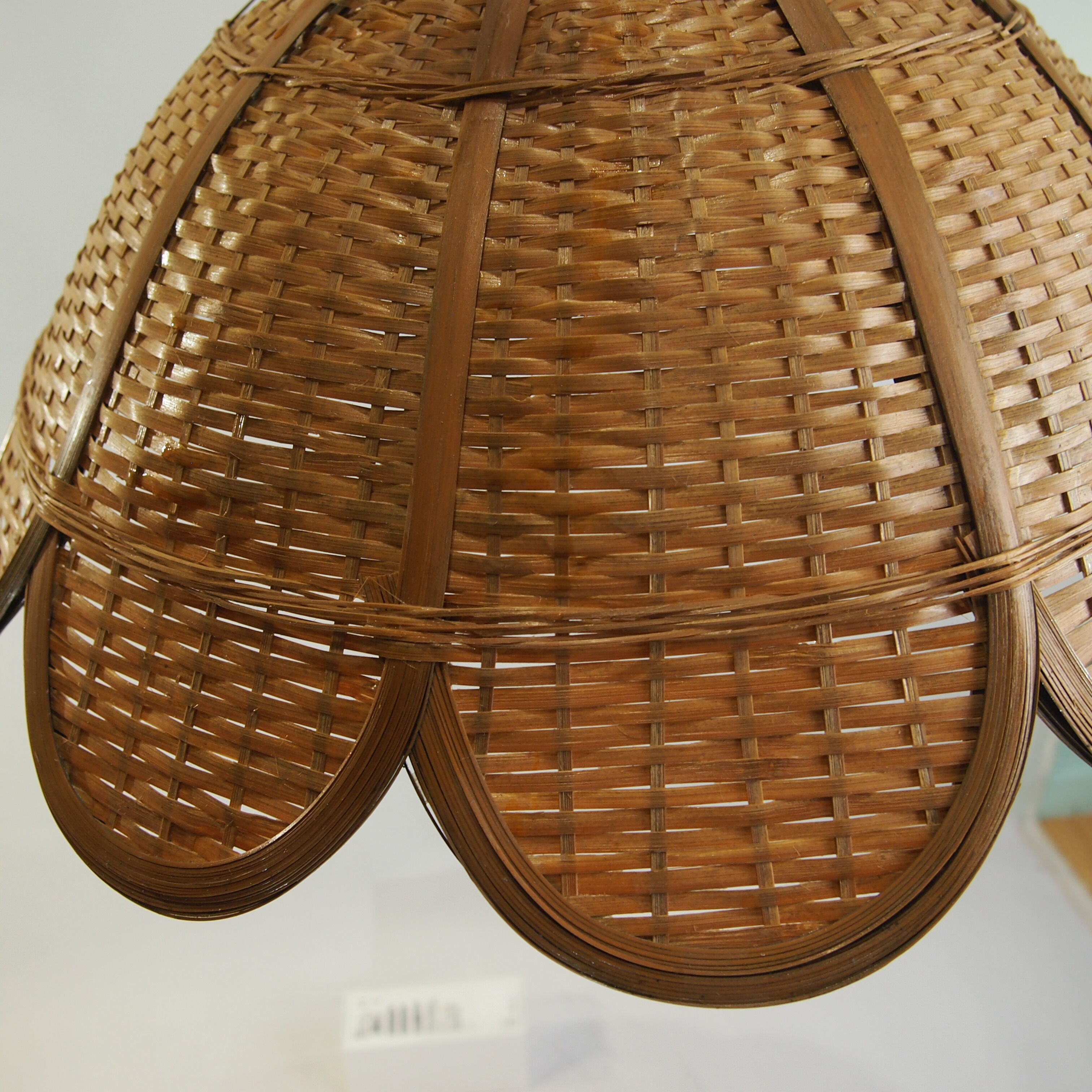 Vintage rattan suspension tulip