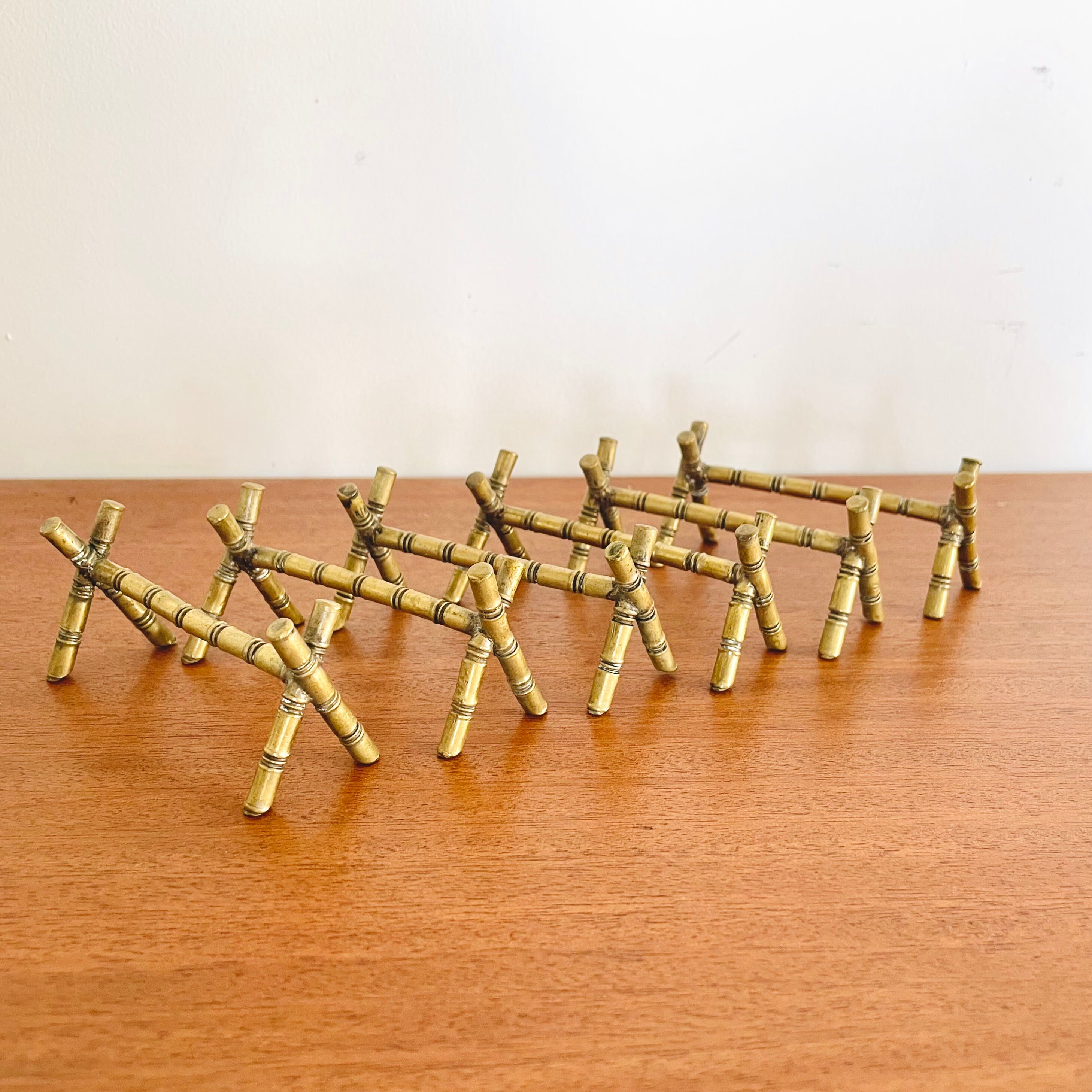 Set of 6 brass knife rest