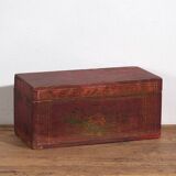 Antique red chest with floral patterns (c.1900) #9