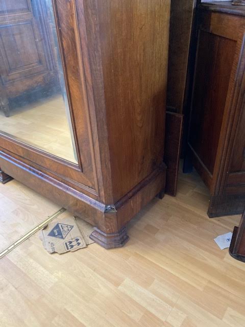 Armoire en noyer