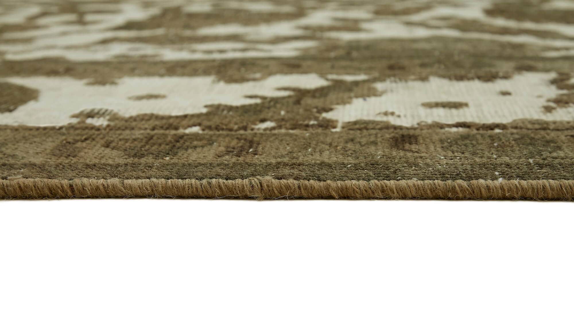 Hand-Knotted Anatolian Vintage 1970s 286 cm x 390 cm Beige Wool Carpet