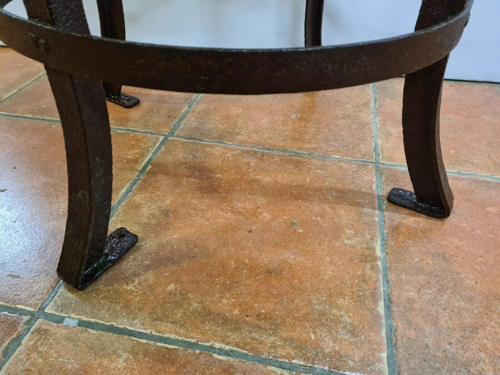 Iron pedestal table and marble top