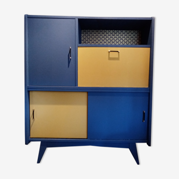 Office secretary 50s blue and yellow