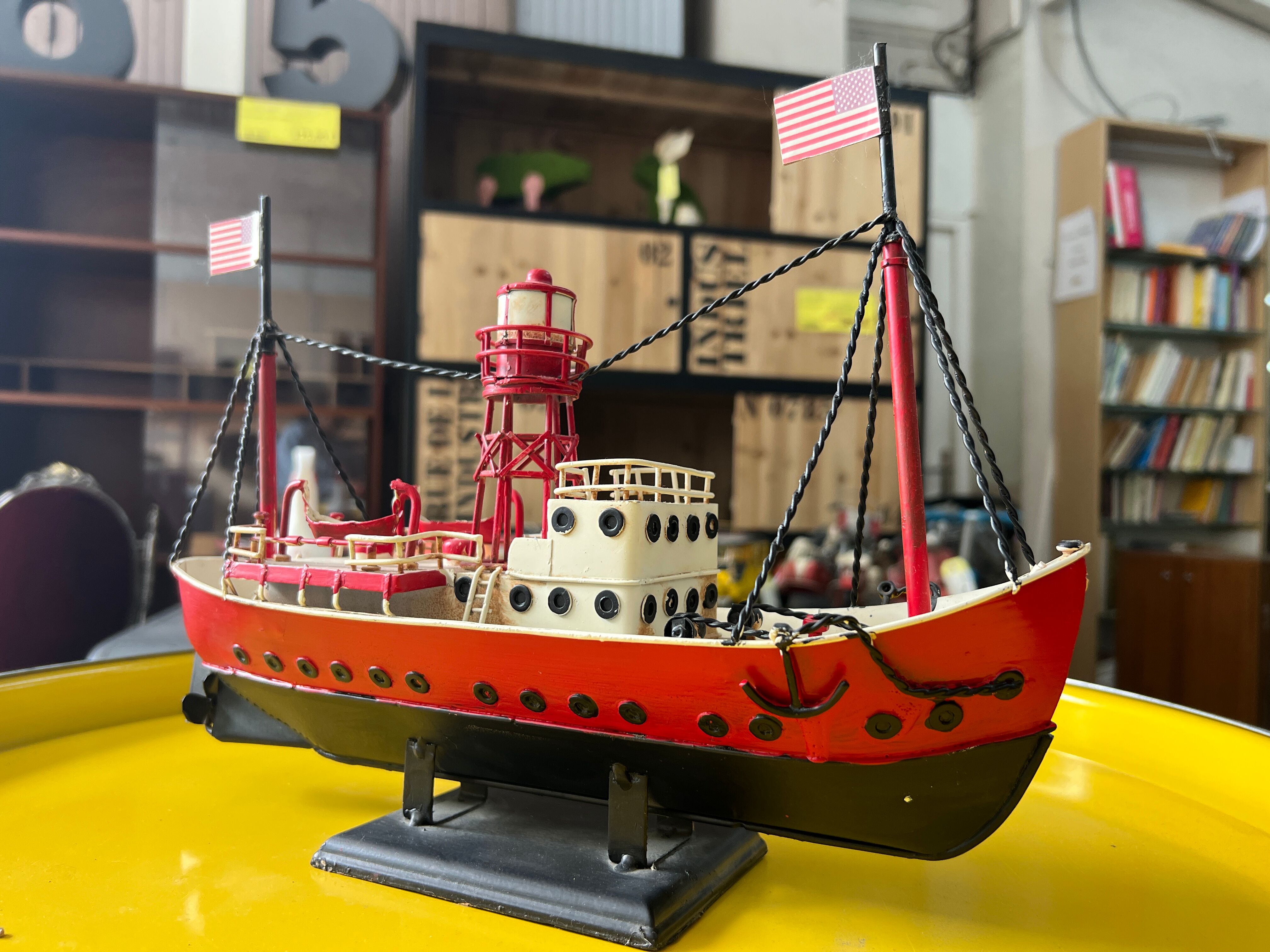 American metal lightship
