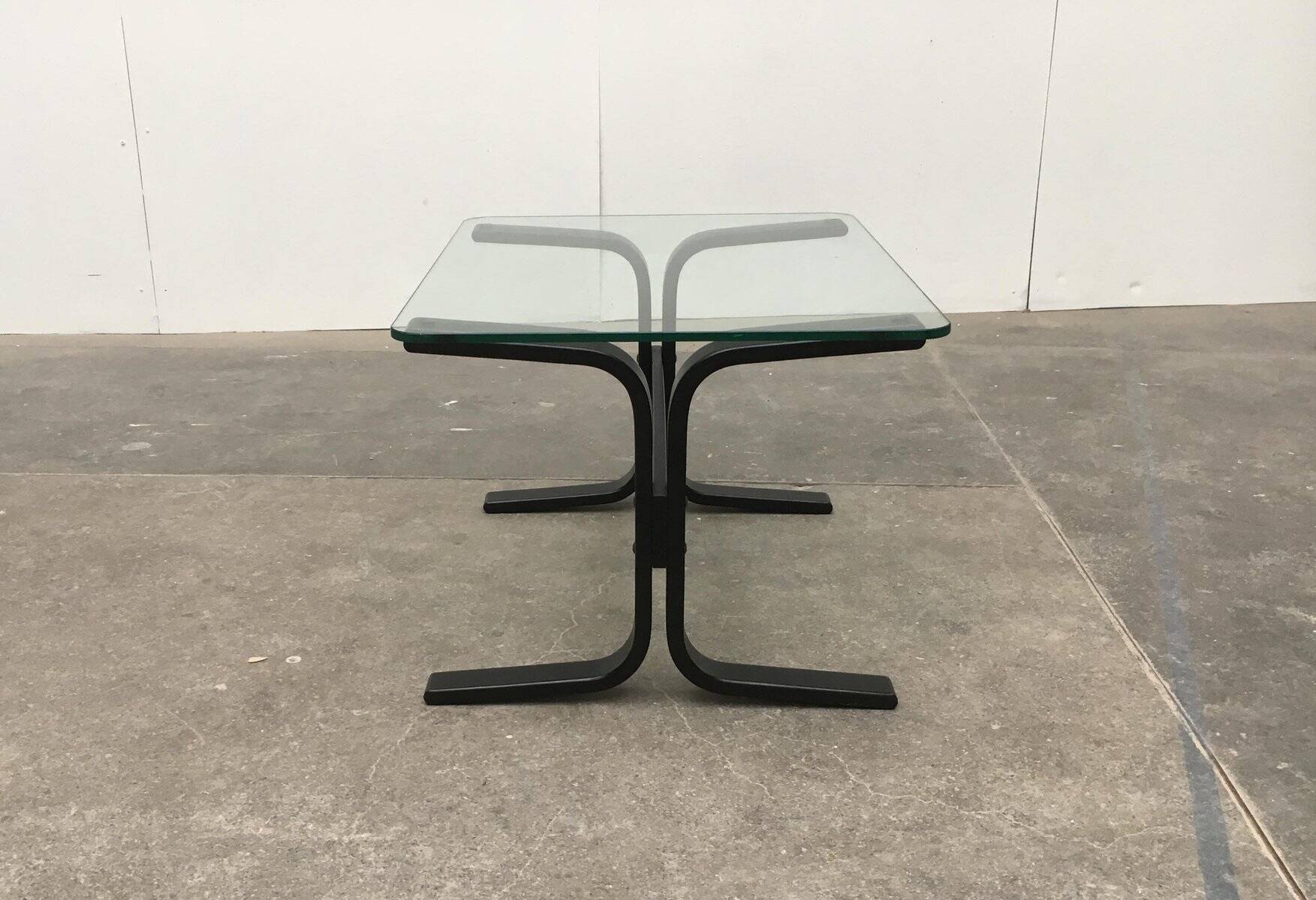 Mid-century Norwegian Siesta glass side table by Ingmar Relling for Westnofa.