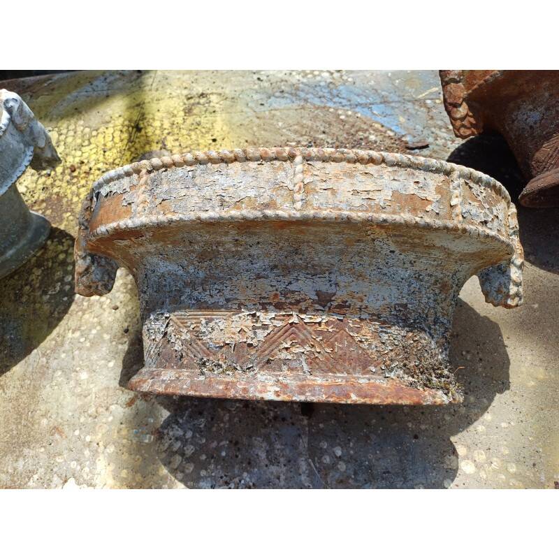 5 cast iron planters from 1900: Charleville - Mézières