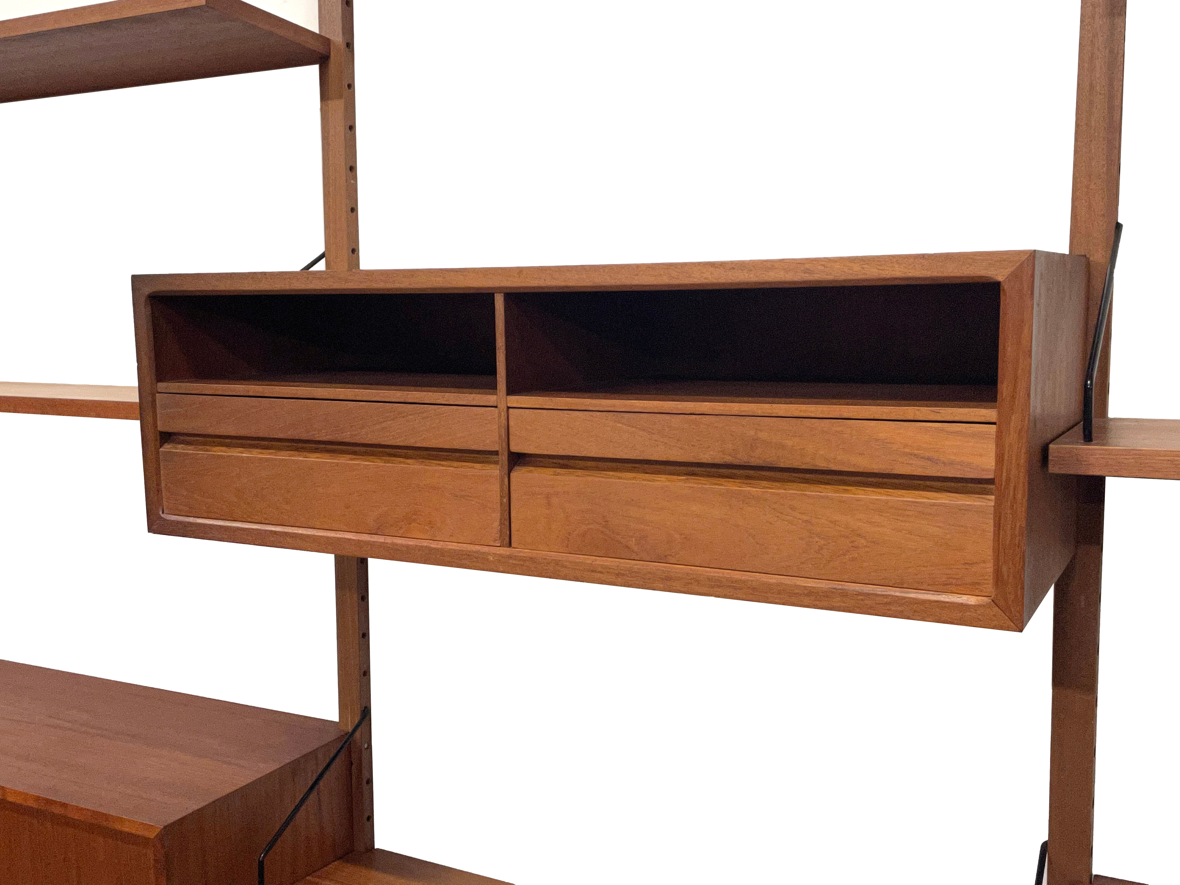 Vintage Poul Cadovius Royal System wall system wall