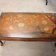 Coffee table polychrome decoration
