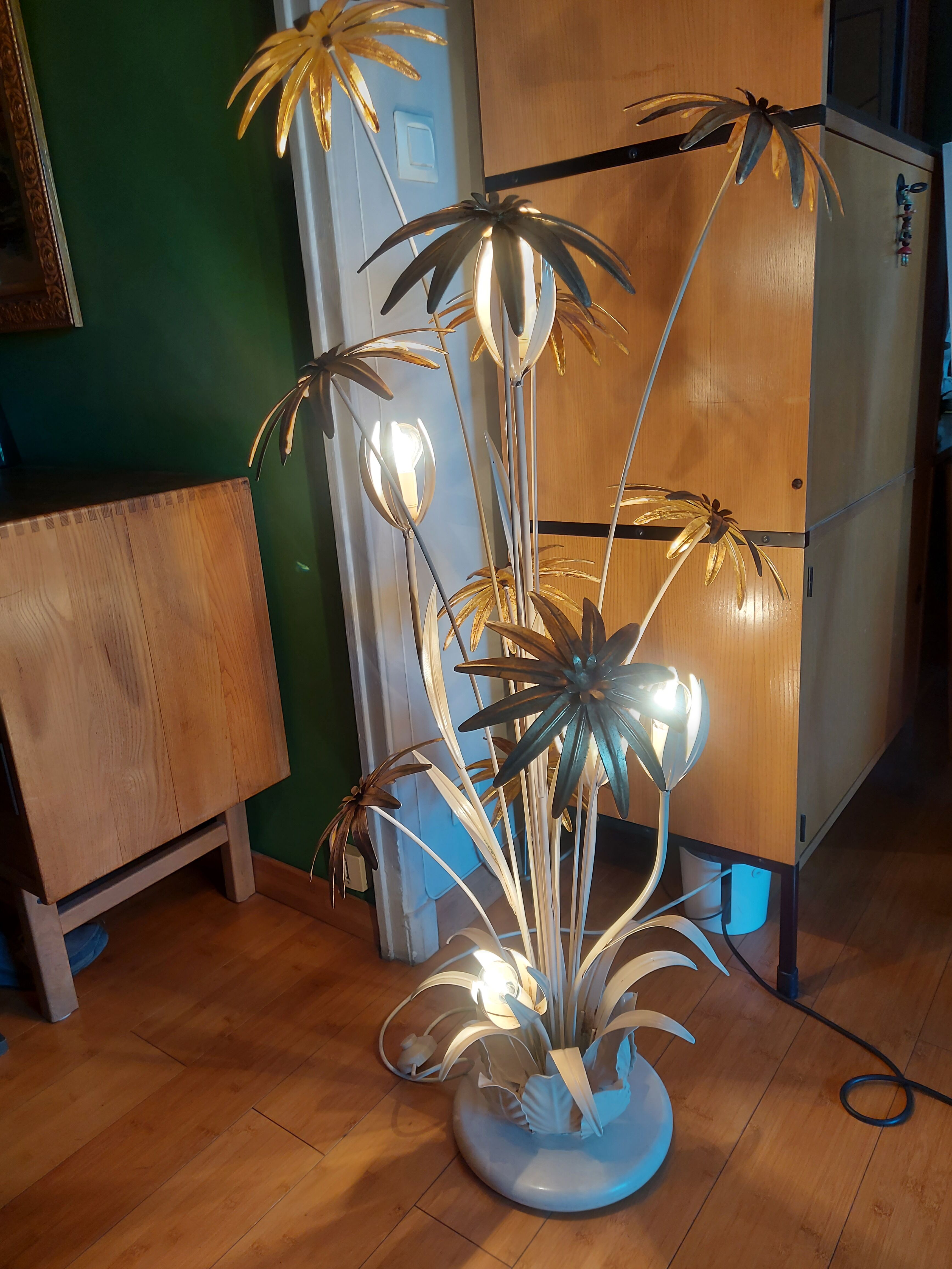 Flower floor lamp design 70'S , Hans Kögl