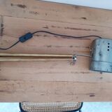 Lamp on brass trepied