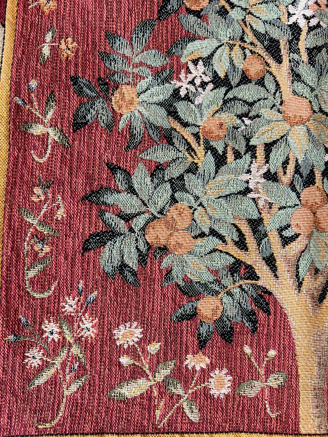 Globus cushion cover