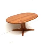 Table basse vintage au design danois en bois de teck massif fabriquée dans les années 60