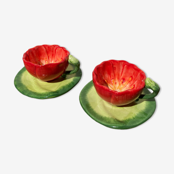 2 tasses à café fleurs rouge et feuille en barbotine bergère